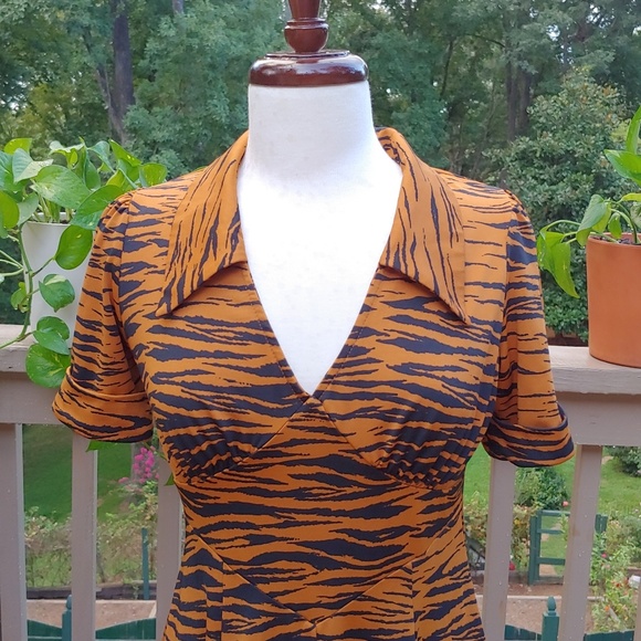 70s Tiger Print Dress - Picture 2 of 2